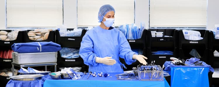 setup-for-a-laparoscopic-hemicolectomy-eastwick-college-ramsey-nj